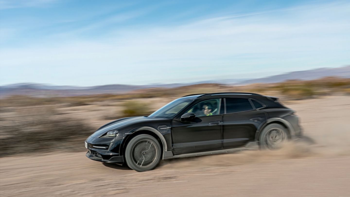 穿越大陆taycancrossturismo路试